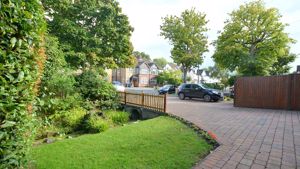 Photo 11- click for photo gallery